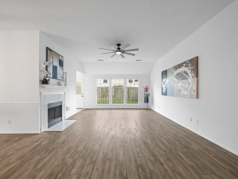 22719 Old Church Ln — Photo 6