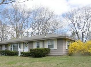 96 Jeannine Rd, Bellingham, MA 02019