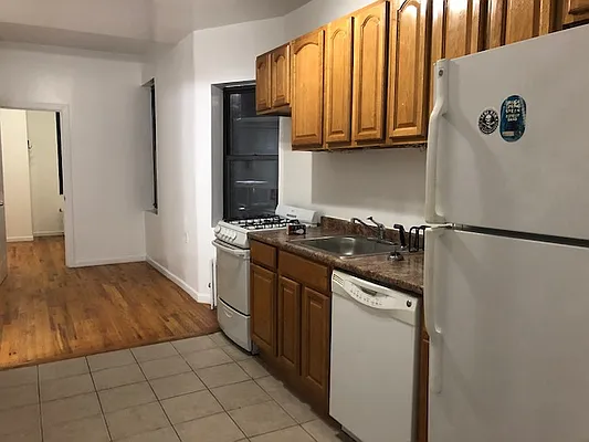 Rented by Village Living Realty | media 4