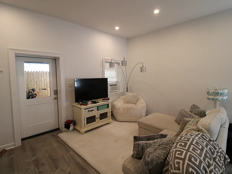 42 Lido Blvd #1 — Photo 2