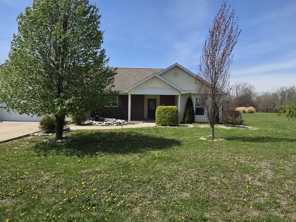 11213 Maggie Dr, Marion, IL 62959