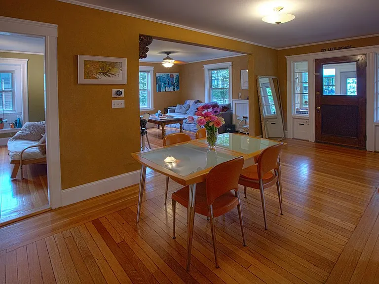 75 Capen St #2 — Photo 3