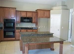 3rd image of 7925 Base Camp Ave