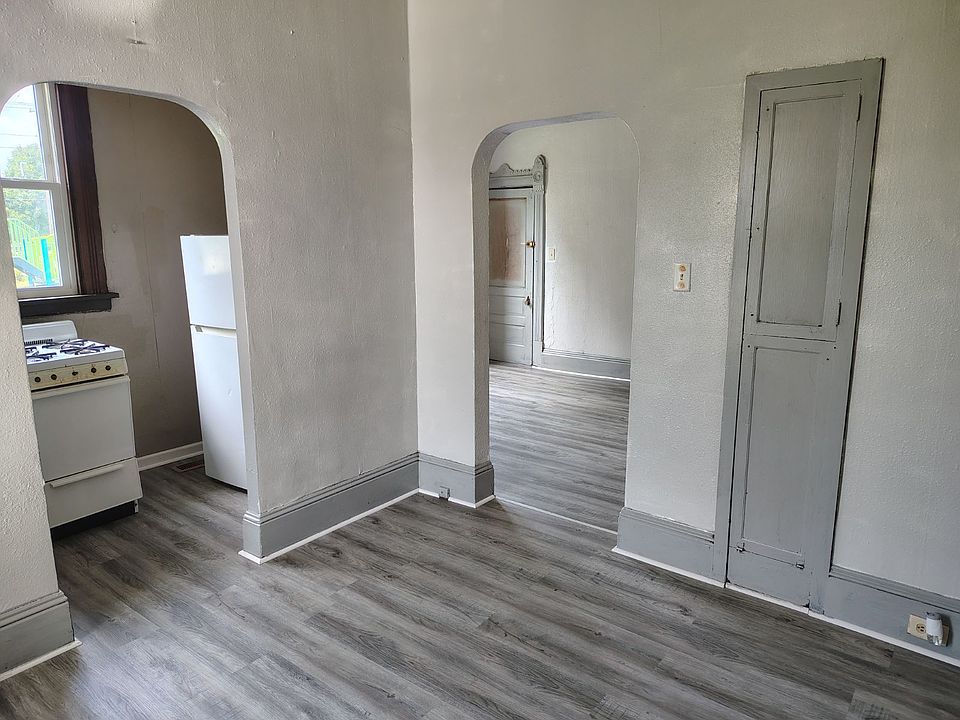 1st image of 415 E Gilbert St APT 3