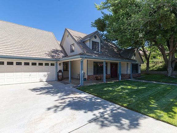 2nd image of 13086 Oak Crest Dr