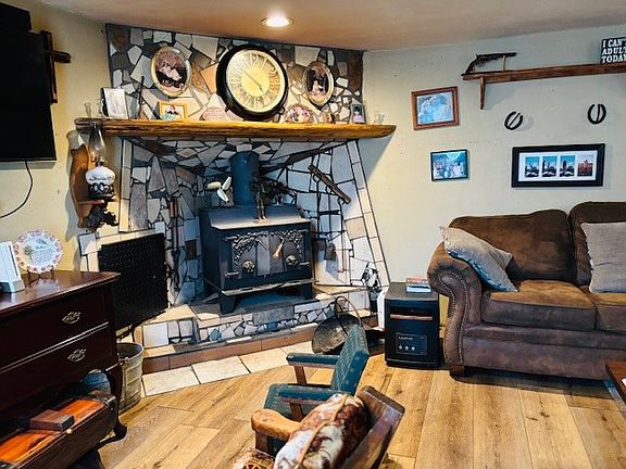 5th image of 10740 Alpha Rd