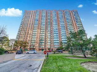 155 Hillcrest Ave #705, Mississauga, ON L5B3Z2