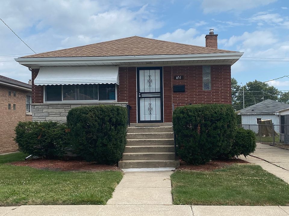 1st image of 651 Greenbay Ave