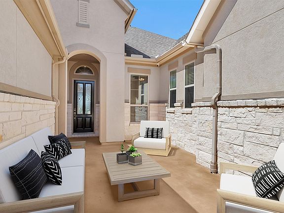 3rd image of 20707 Stillhaven Rd