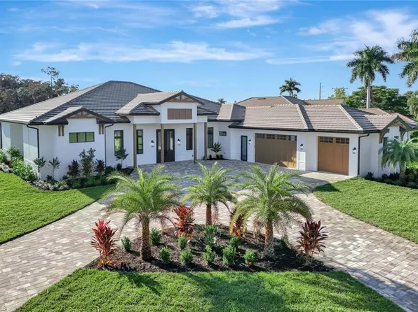 20262 Tiger CT, ESTERO, FL 33928