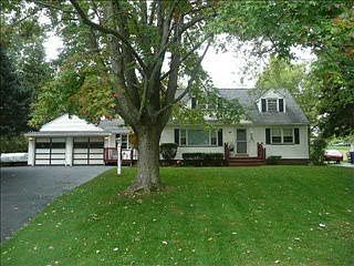 1st image of 49 Sunnyside Ln