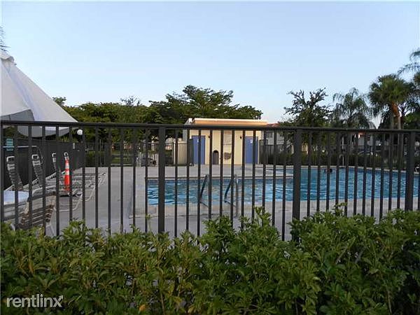 2nd image of 177 Lakeview Dr APT 102