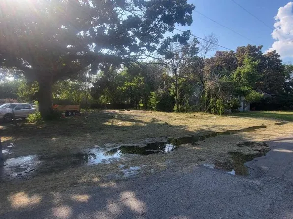 1101 Elm St, Bonham, TX 75418