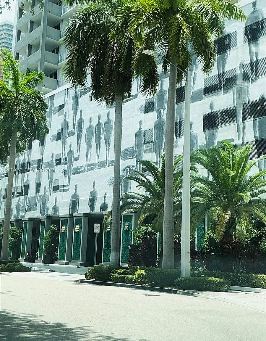 Fortune House Condo — Photo 4