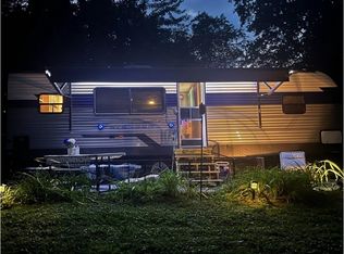 49 Hathaway Inn Dr, Saint Albans, VT 05478