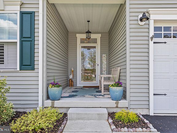 4th image of 36141 Crevan Dr