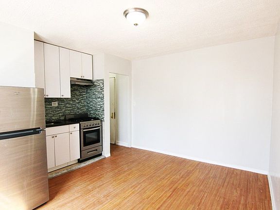 3rd image of 150 W 140th St APT 3E