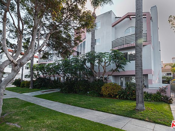 2nd image of 1010 California Ave #7