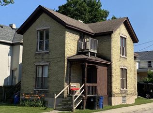 1011 10th St, Racine, WI 53403