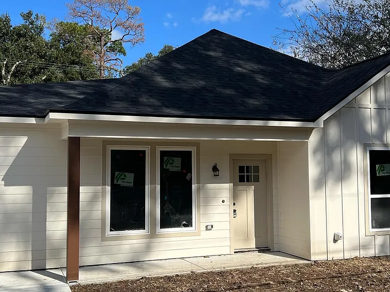 144 Whittington Dr — Photo 1