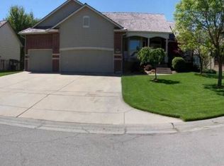 2829 N Tee Time Ct, Wichita, KS 67205