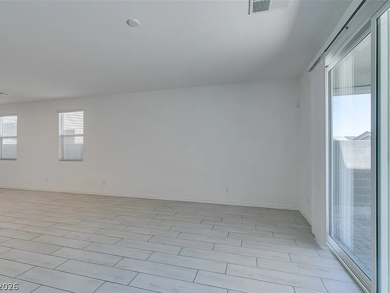 6858 Greensmen Ave — Photo 13