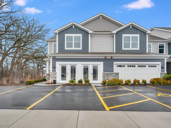 682 Cassia Ct, Crystal Lake, IL 60012