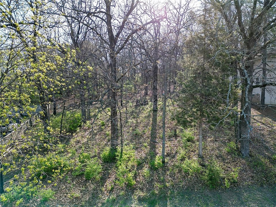 1st image of 1646 N Forest Hts