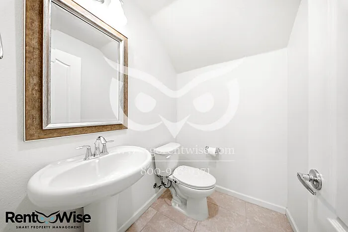 1583 Sylvia St — Photo 24