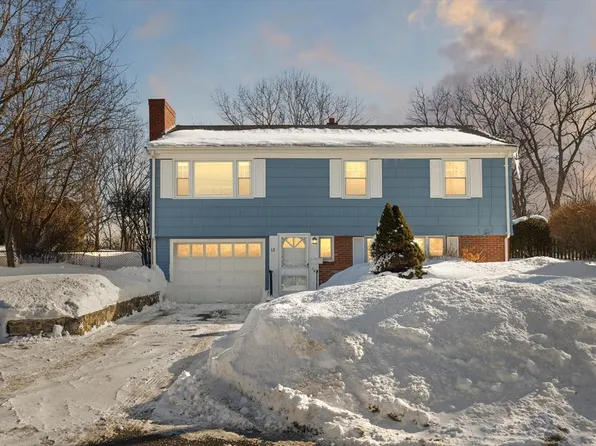 38 Ledgemont Ln, Lynn, MA 01904