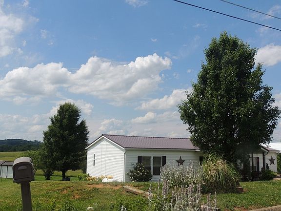 3rd image of 135 Country Village Dr
