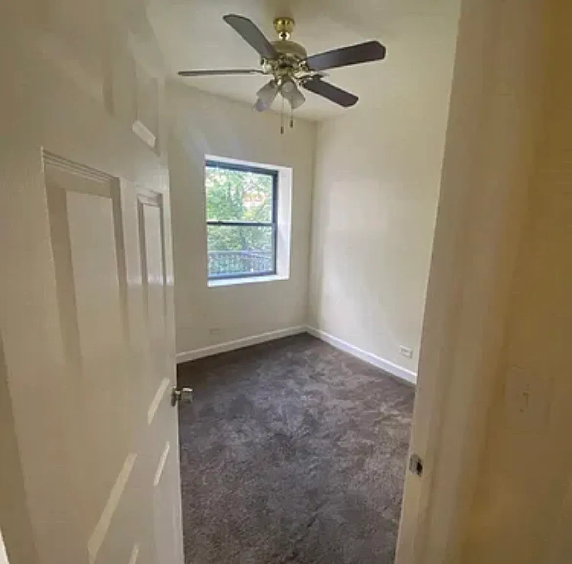 3 bed, 10657 sqft, $1,950 — Photo 2