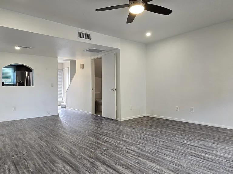 1325 S Judd St — Photo 5