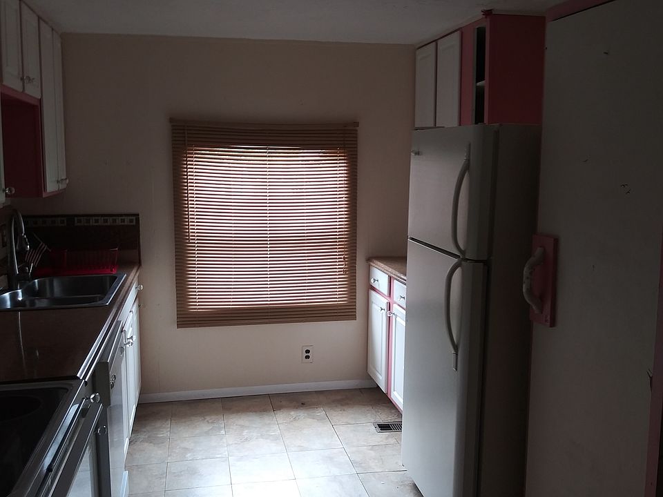 1st image of 338 S Amers St