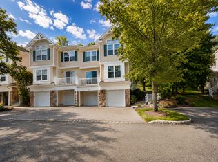 116 Wallace Ct, Green Brook, NJ 08812