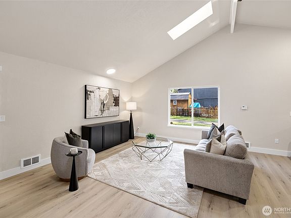 4th image of 7215 54th Avenue NW