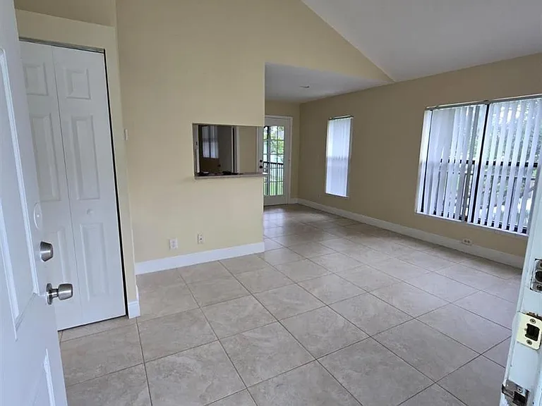 8775 NW 39th St #8775 — Photo 16