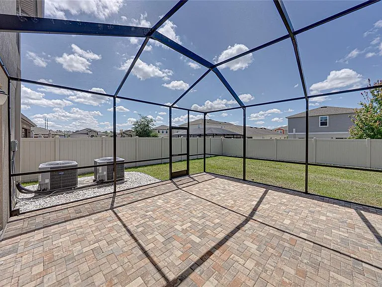 14633 Red Castle Ave — Photo 57