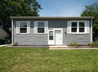 606 Murphy Dr, Romeoville, IL 60446