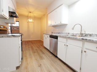 318 W King Rd, Tucson, AZ 85705