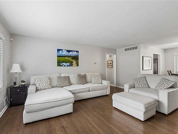 5th image of 1308 Middlebrook Dr