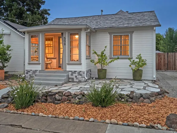 509 7th Street, Petaluma, CA 94952