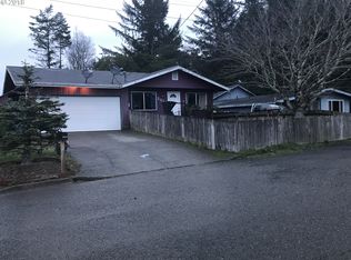 2010 Lindberg Ave, Coos Bay, OR 97420