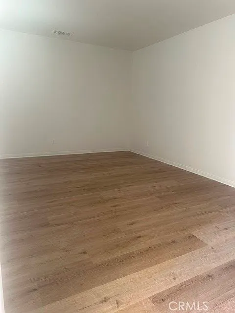 5 bed, 3318 sqft, $2,900 — Photo 2