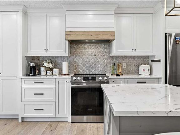2nd image of 75 NW Shawglen Way SW