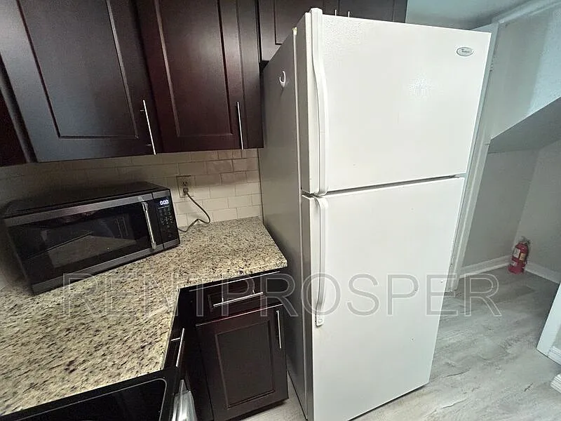 Building Photo - 4269 S Semoran Blvd #21