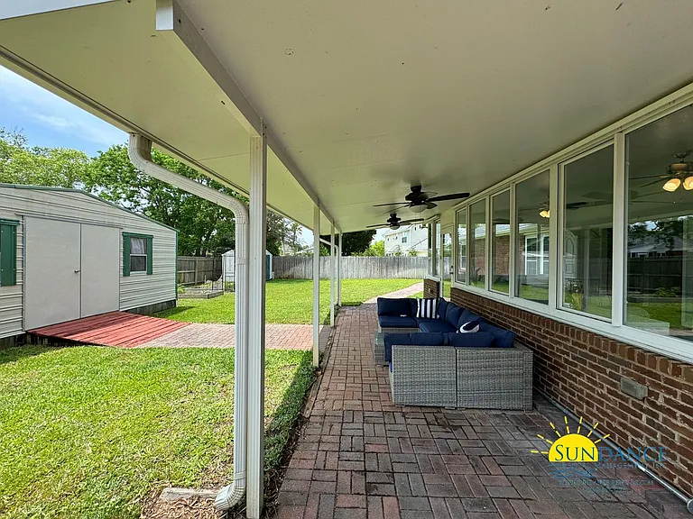109 Long Pointe Dr — Photo 34