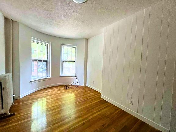 4th image of 11 Cazenove St APT 3