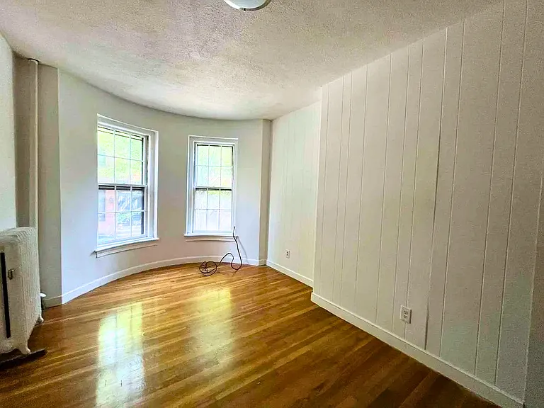 11 Cazenove St #3 — Photo 4