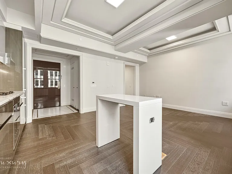 301 Park Ave #2004 — Photo 11